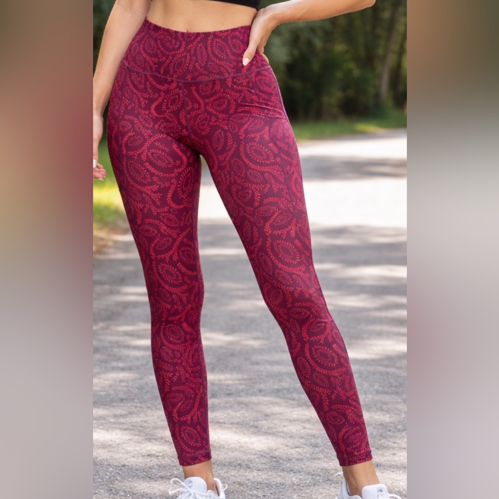 ZYIA Active Women’s Burgundy Paisley High-Rise Leggings Size 8-10